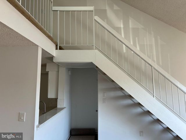 1707 ASPEN DR, Plainsboro, NJ 08536