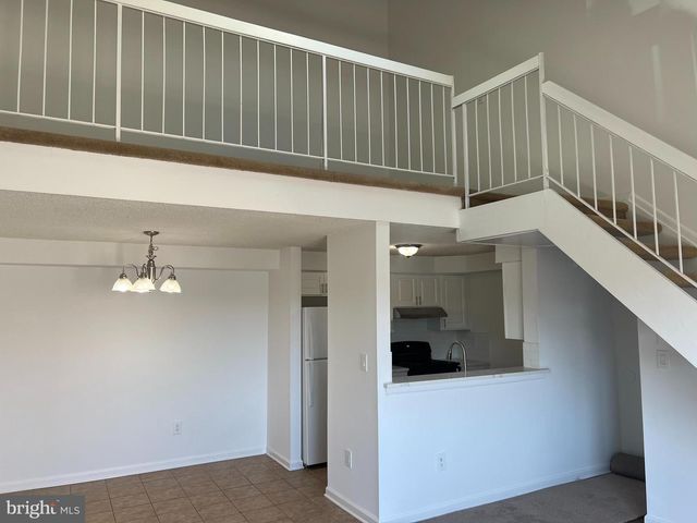 1707 ASPEN DR, Plainsboro, NJ 08536