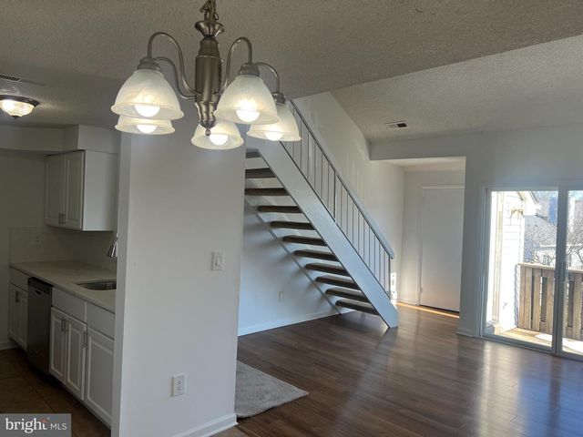 1707 ASPEN DR, Plainsboro, NJ 08536