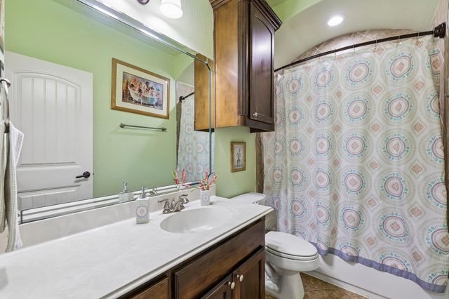126 King ST, Bastrop, TX 78602