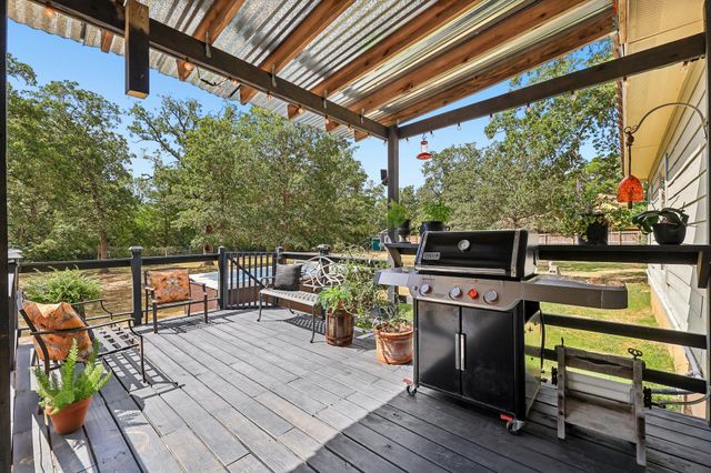 126 King ST, Bastrop, TX 78602
