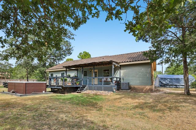 126 King ST, Bastrop, TX 78602
