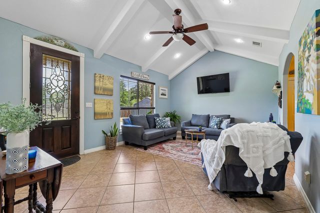 126 King ST, Bastrop, TX 78602