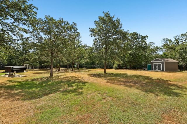 126 King ST, Bastrop, TX 78602