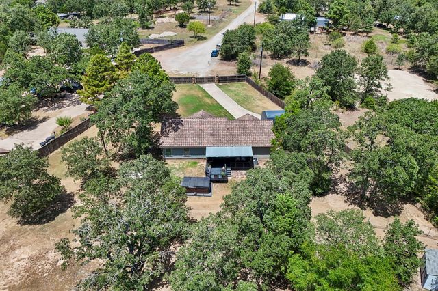 126 King ST, Bastrop, TX 78602