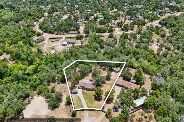 126 King ST, Bastrop, TX 78602
