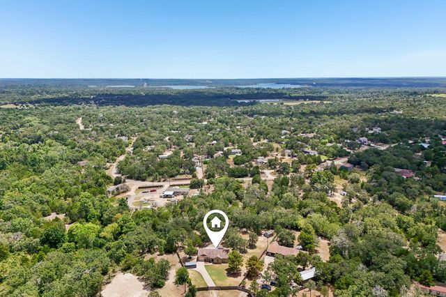 126 King ST, Bastrop, TX 78602