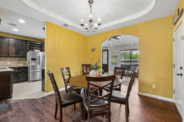126 King ST, Bastrop, TX 78602