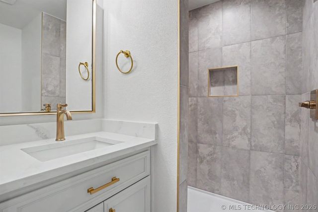 1244 S Quincy Avenue 2, Tulsa, OK 74120