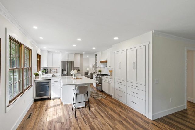 6405 Appalachian Way, Madison, WI 53705