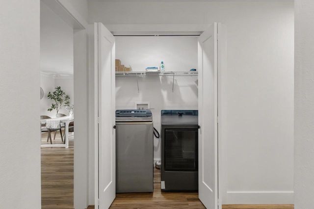 6405 Appalachian Way, Madison, WI 53705