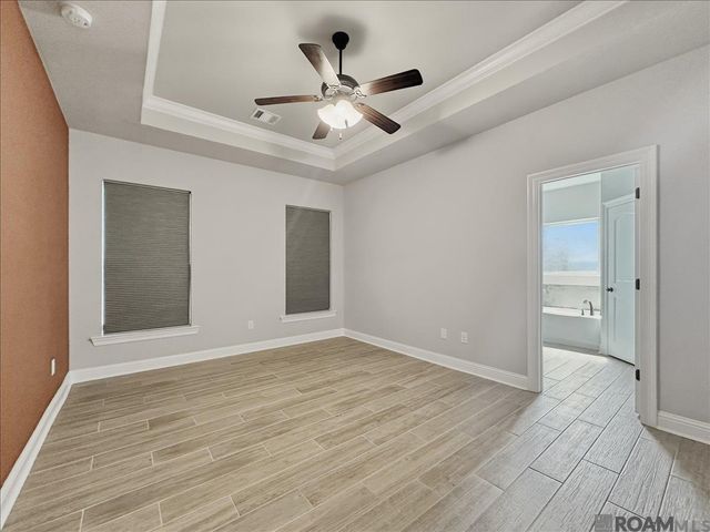 8880 Providence Dr, Denham Springs, LA 70726