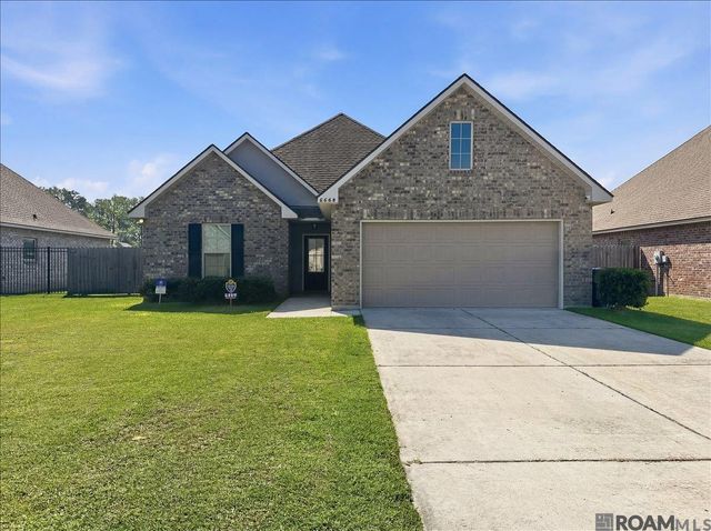 8880 Providence Dr, Denham Springs, LA 70726