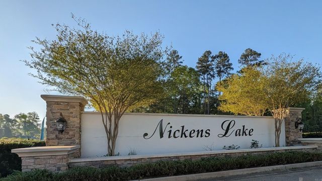 8880 Providence Dr, Denham Springs, LA 70726