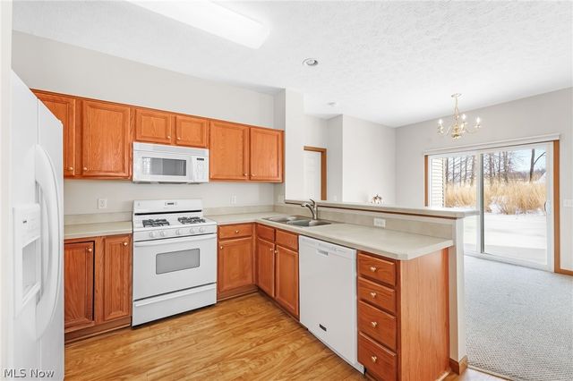 2195 Southampton Lane, Avon, OH 44011