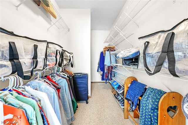 2195 Southampton Lane, Avon, OH 44011