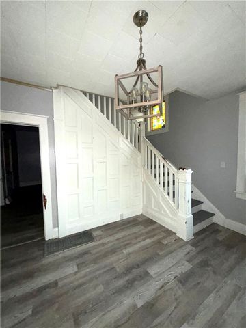 540 S 9th St, Connellsville, PA 15425