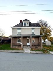 540 S 9th St, Connellsville, PA 15425