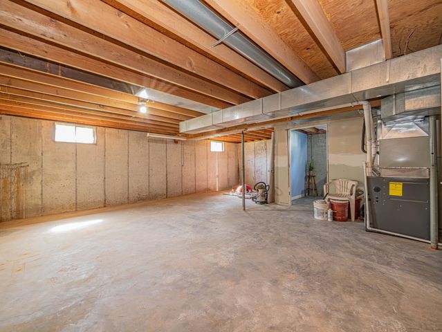 13165 N BRANCH ST, Hallsville, MO 65255