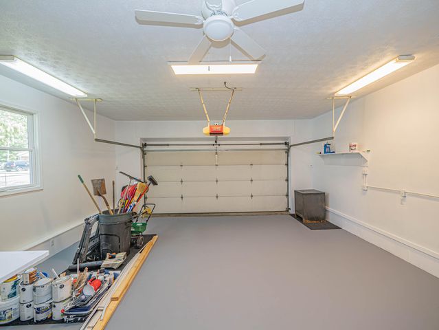 13165 N BRANCH ST, Hallsville, MO 65255