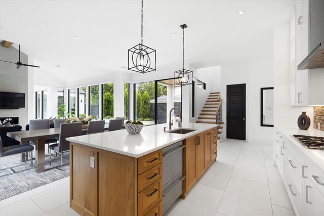7307 Morton Street, Dallas, TX 75209