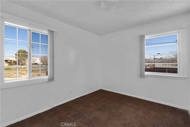 15162 S Mojave, Victorville, CA 92395