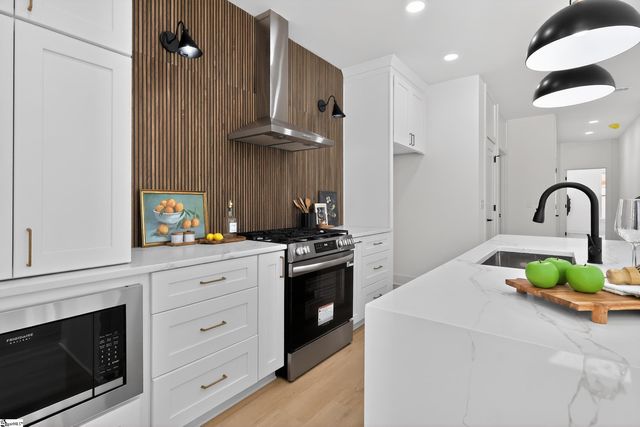 348 Potomac Avenue, Greenville, SC 29605