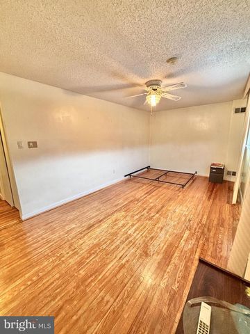 1827 ARNOLD ST, Philadelphia, PA 19152