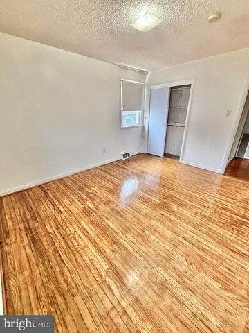 1827 ARNOLD ST, Philadelphia, PA 19152