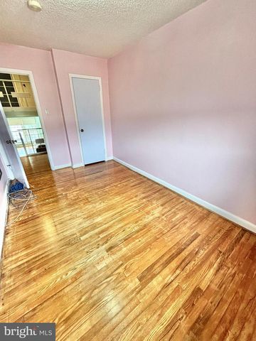 1827 ARNOLD ST, Philadelphia, PA 19152