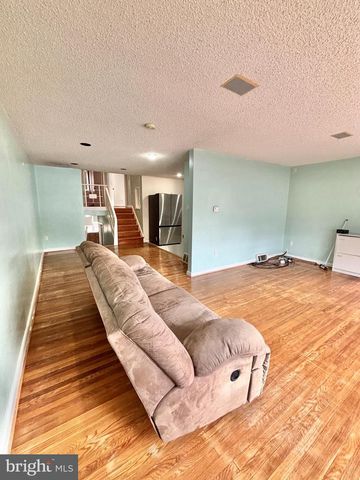 1827 ARNOLD ST, Philadelphia, PA 19152