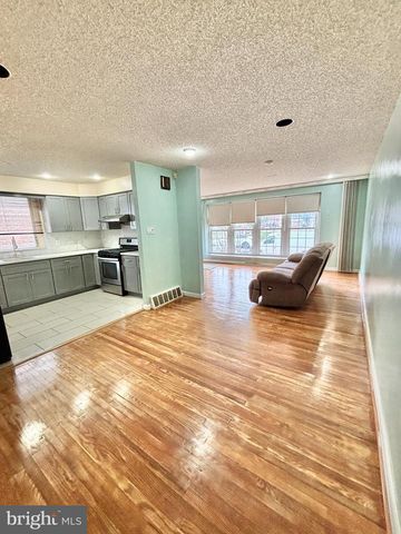 1827 ARNOLD ST, Philadelphia, PA 19152