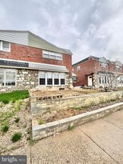 1827 ARNOLD ST, Philadelphia, PA 19152