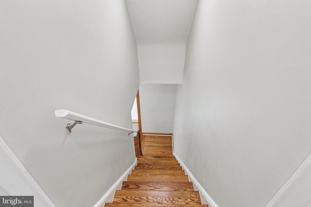 16 PARK DR, Bellmawr, NJ 08031