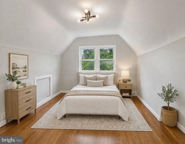 16 PARK DR, Bellmawr, NJ 08031