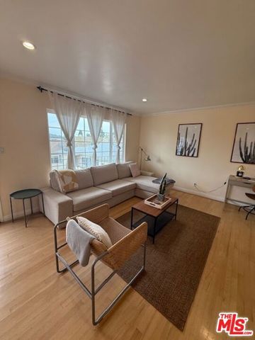 1028 12th Street 9, Santa Monica, CA 90403