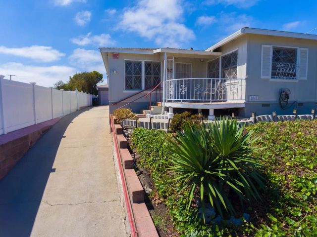 1223 W Elberon, San Pedro, CA 90732