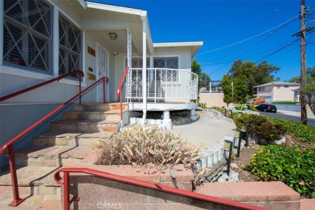1223 W Elberon, San Pedro, CA 90732