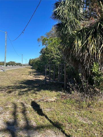 5927 LYNN ROAD, Tampa, FL 33624