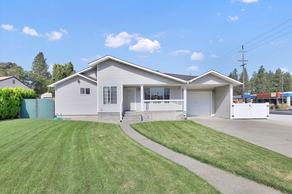 6227 N Elm St, Spokane, WA 99205