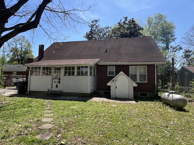 642 McMurray Dr, Nashville, TN 37211