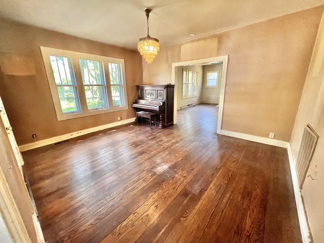 642 McMurray Dr, Nashville, TN 37211