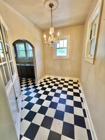 642 McMurray Dr, Nashville, TN 37211