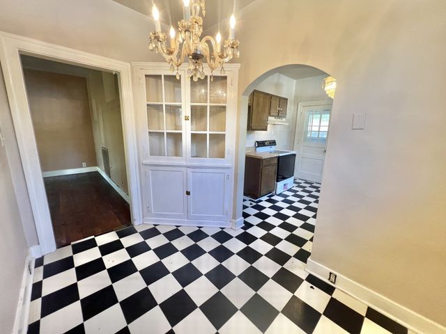 642 McMurray Dr, Nashville, TN 37211