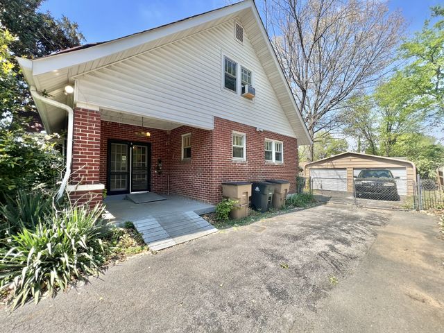 642 McMurray Dr, Nashville, TN 37211