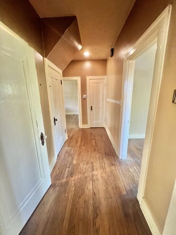 642 McMurray Dr, Nashville, TN 37211