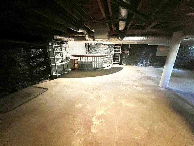 642 McMurray Dr, Nashville, TN 37211