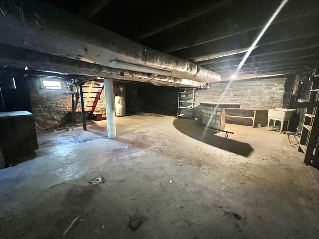 642 McMurray Dr, Nashville, TN 37211