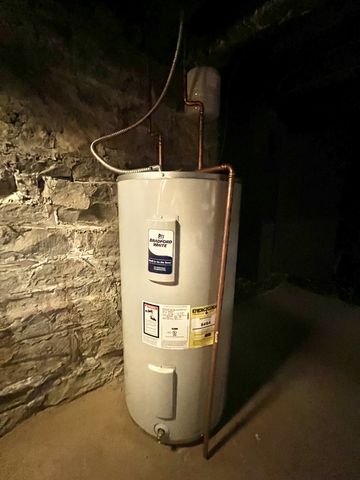 642 McMurray Dr, Nashville, TN 37211