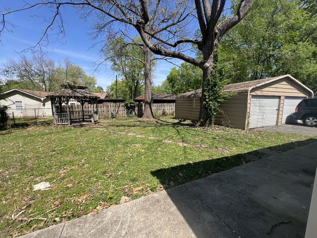 642 McMurray Dr, Nashville, TN 37211